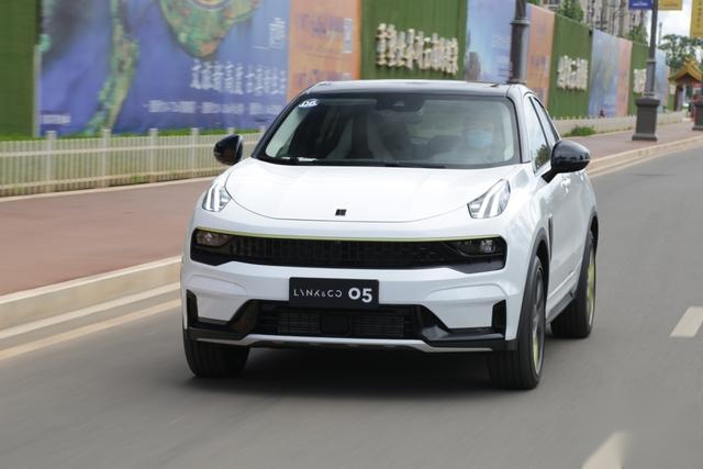 试驾｜靠颜值圈粉之后，领克05还能带给我们什么？