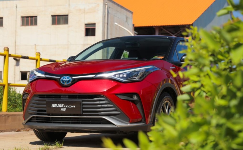 百公里油耗4.5L，新款丰田奕泽IZOA售价14.58万起