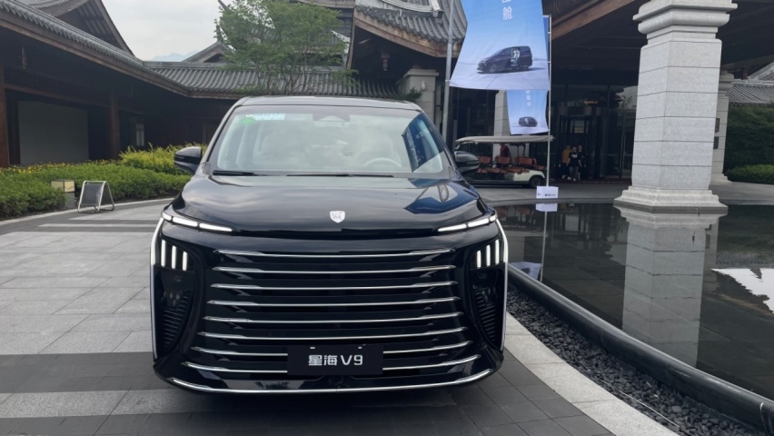 东风风行全新旗舰MPV 风行星海V9带你体验品质出行