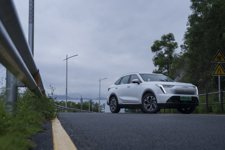 15万级插混四驱SUV？花单电机的价格享受双电机+四驱双倍快乐！