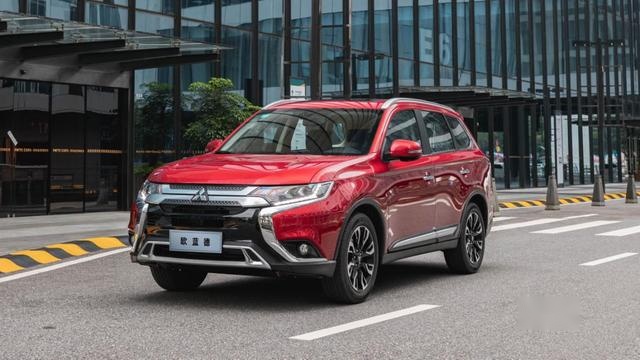 同是日系四驱SUV，20万左右，欧蓝德和RAV4谁性价比更高