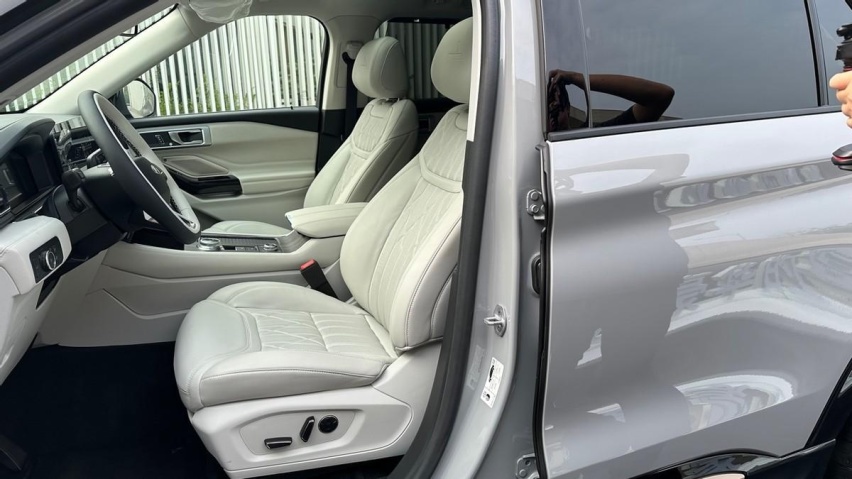 40万买家庭6座豪华SUV，福特探险者赤金版值得推荐吗？