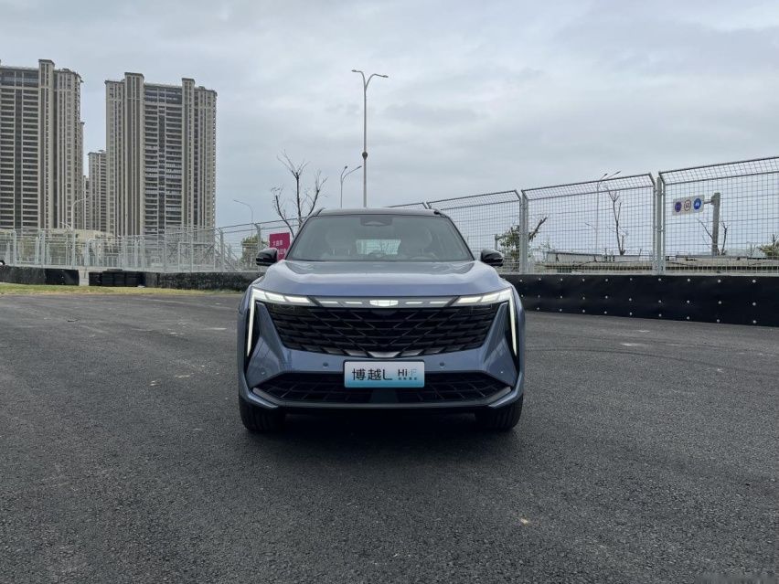 试驾官丨赛道实测博越L，“最好开的城市SUV”名副其实？