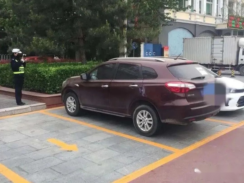 停车时，车头为何不能朝内，有什么说法吗？