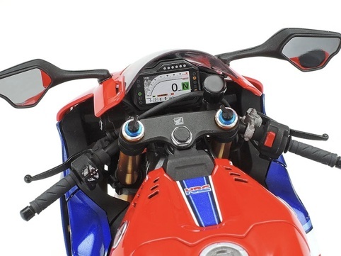 本田CBR1000RR-R，田宫1：12比例模型今年7月发售