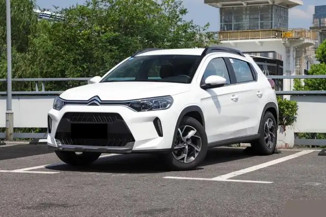 雪鐵龍新款C3-XR槽點滿滿還賣11萬多,擺爛還是有優(yōu)惠? 雪鐵龍新款C3-XR槽點滿滿還賣11萬多,擺爛還是有優(yōu)惠?
