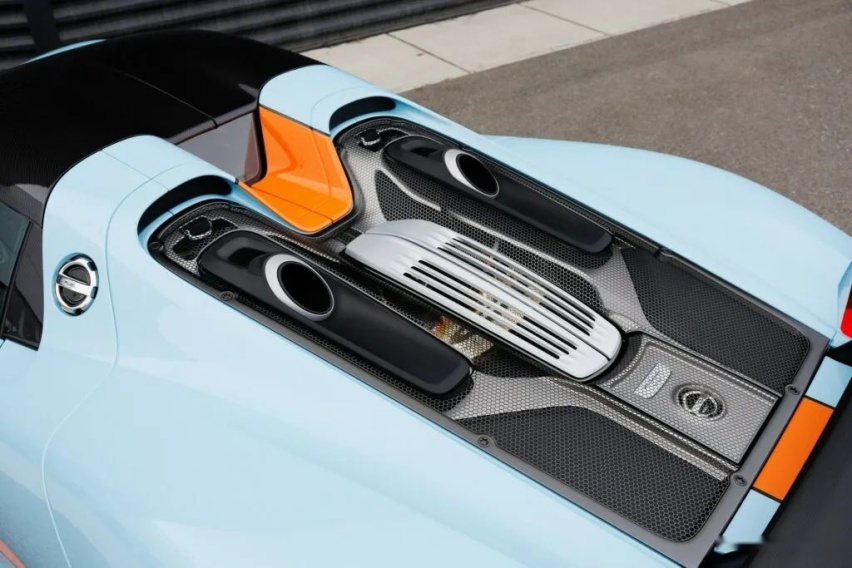 仅有2台的特别定制Gulf版保时捷918 Spyder