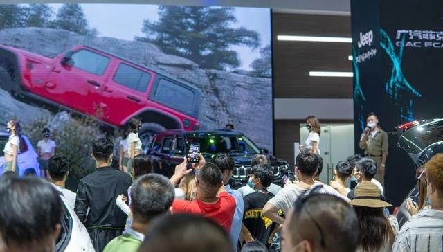 Jeep大切诺基携手Timberland，车辙与脚印重合重新注解“探索”