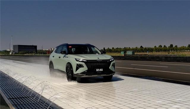 试驾皓极混动，13万级混动SUV，动力超2.0T，比CR-V混动强？