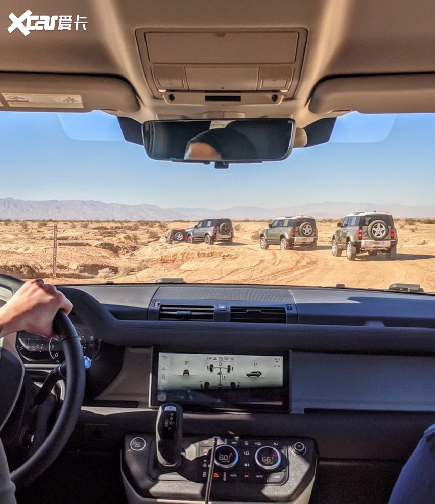 很越野的造型全新路虎卫士实车