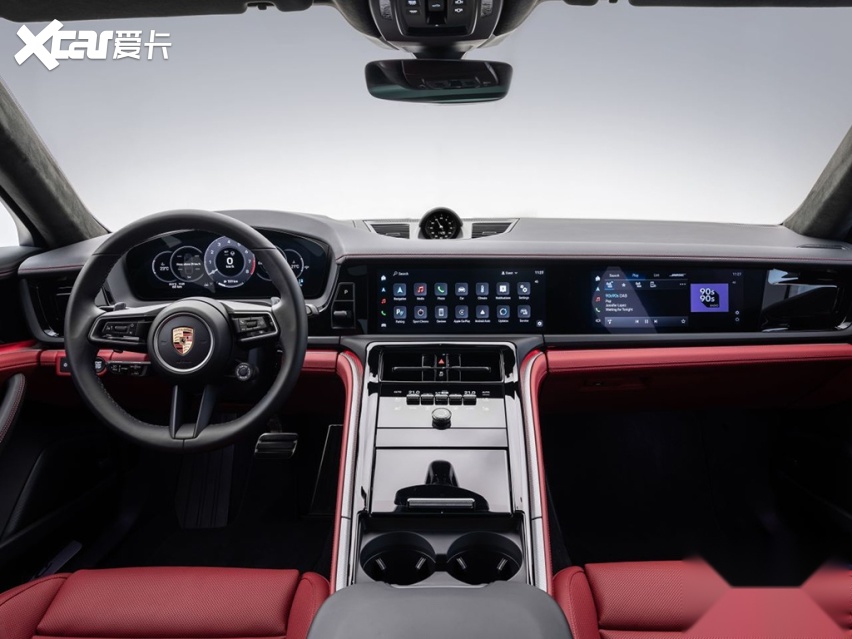 6英寸全液晶曲面屏仪表,内部依旧保持5连表盘设计,延续了保时捷品牌的