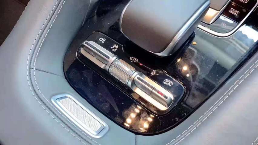 21款奔驰AMG GLE53升级原厂AMG阀门运动排气 电吸门详细教程