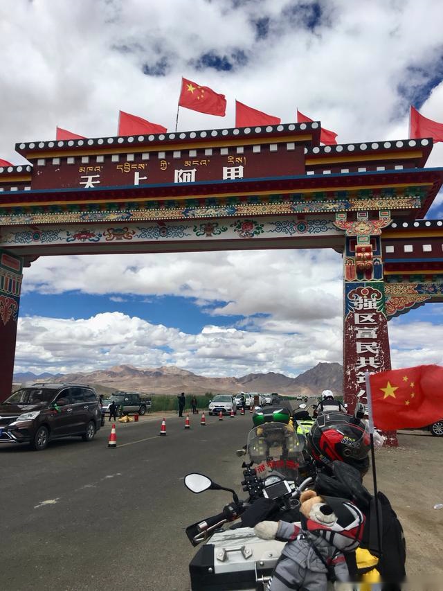 长途摩旅利器，四种骑行模式+无钥匙启动，宝马F750GS评测