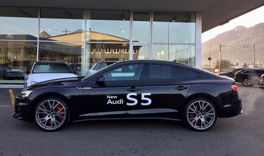 硬朗运动的设计 新款奥迪S5 Sportback实车