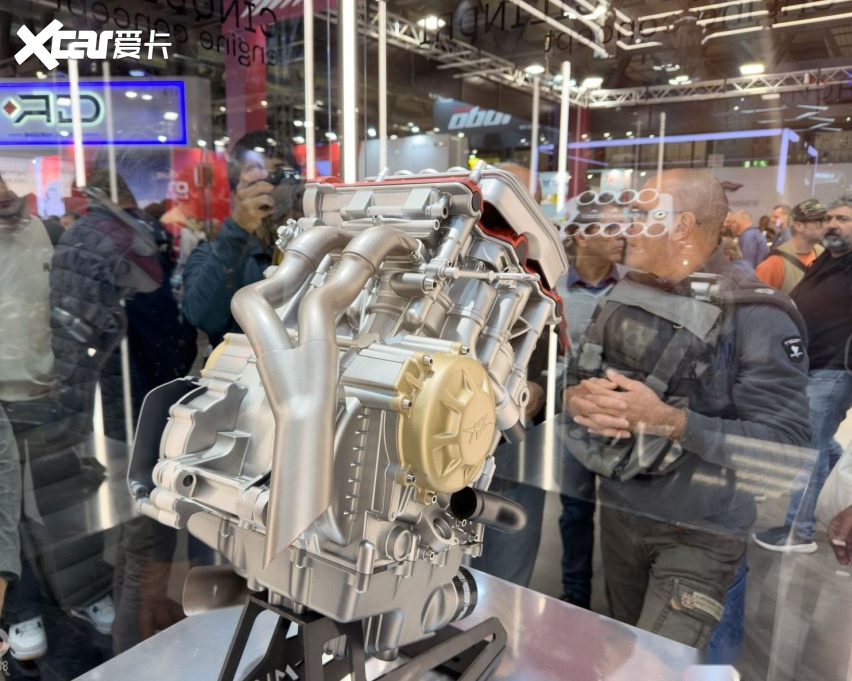 奥古斯塔推出五缸引擎