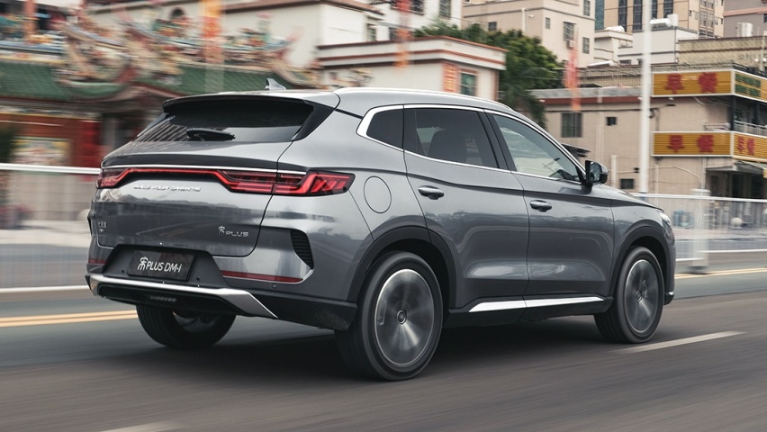 4.4L油耗！加速感不输2.0T？这辆国产新SUV确实不错！