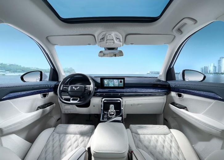 五菱终于上新混动SUV！综合续航超1100km，有望10万搞定