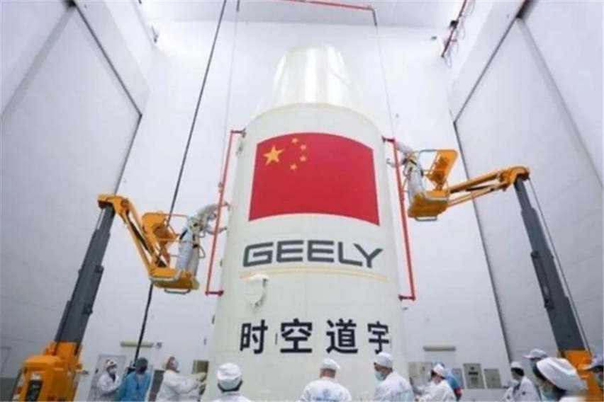 电动对标比亚迪，智能追赶特斯拉，吉利要挤进新能源一线？