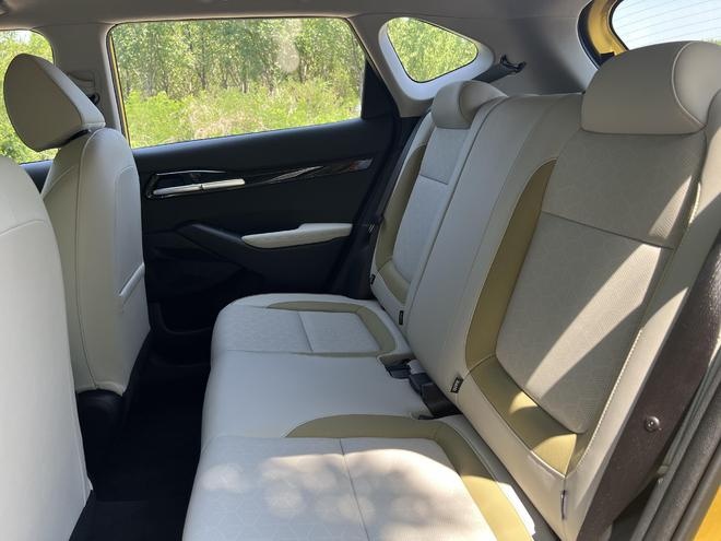 定位紧凑级SUV，科技配置有提升，体验起亚赛图斯1.5L车型