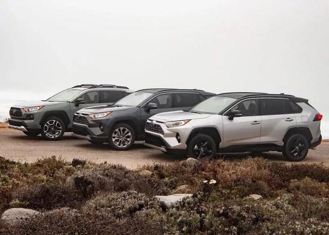 路过的同学看过来，10月最重磅的新车，全新一代丰田RAV4购