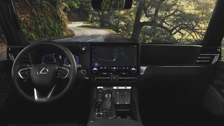 雷克萨斯连发两款SUV，性能、空间、越野，能完胜国产X5？