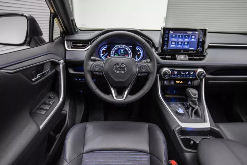 选择困难症，不同定位，威兰达和RAV4荣放到底有何区别？