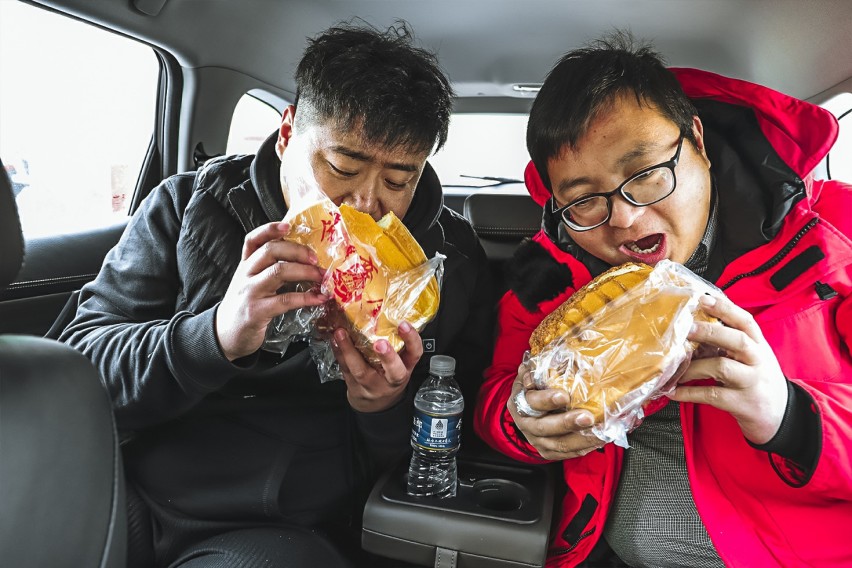 夹驴鞭的火烧什么味道？探寻神秘石头村及特色美食之旅（下）
