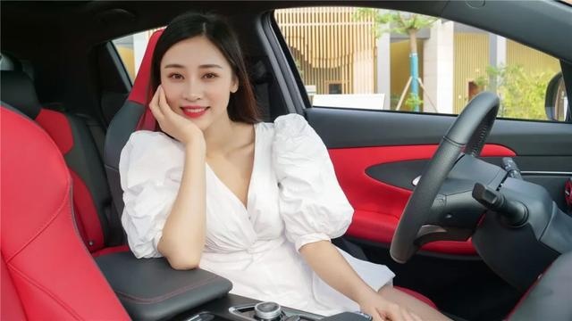 三大理由95后车主放弃XR-V、C-HR 选择长安UNI-T