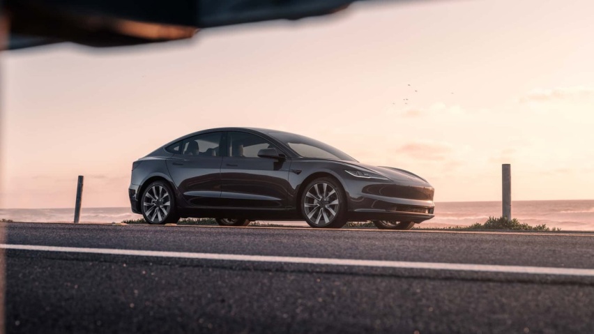 Model 3性能版将正式亮相 外观内饰均有变化 零百加速有望2秒内