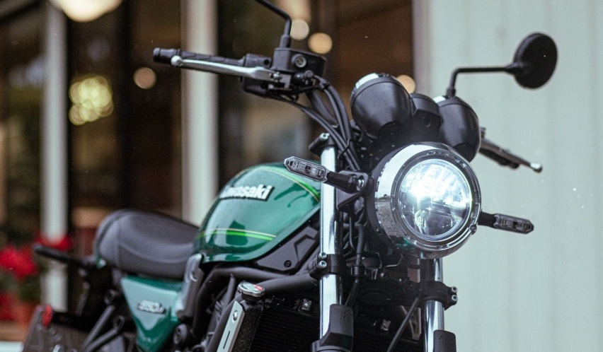 轻盈好上手的复古车，2022川崎Z650RS
