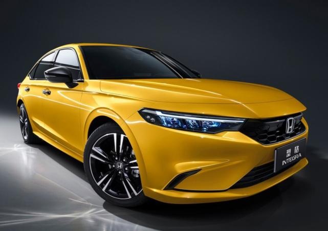 轿跑造型+掀背尾门+手动挡，广汽本田型格HATCHBACK开启预售