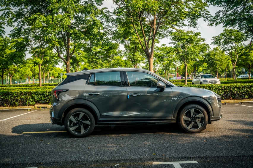详评领克06 PHEV:除后备箱外几乎无短板,混动驾驶模式给力