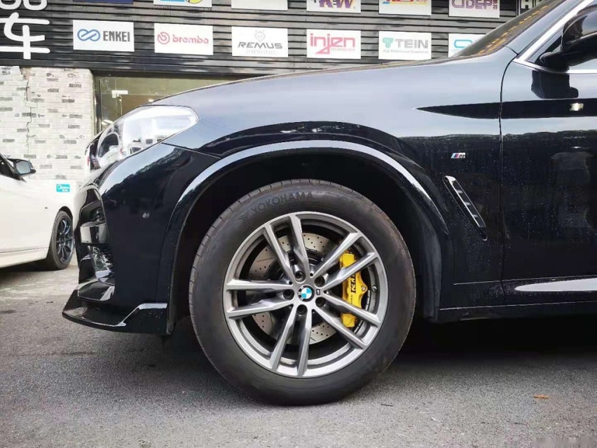 2021款宝马X3前后轮刹车改装TEI Racing S60六活塞卡钳
