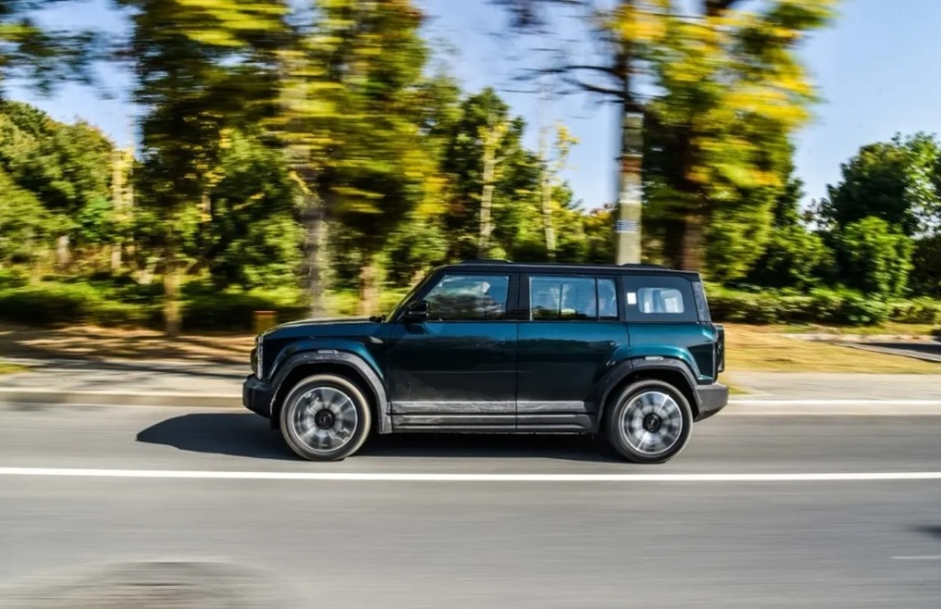 又潮又酷的电动小越野，奇瑞iCAR 03正式上市，10.98万起售