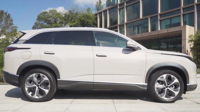 “换壳”无所谓，有DM-i的五座中型SUV，护卫舰07能火？
