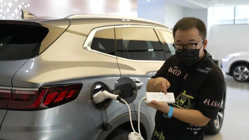 探店宋PLUS DM-i 5G版：只贵1万，配置多体验好，诚意满满！