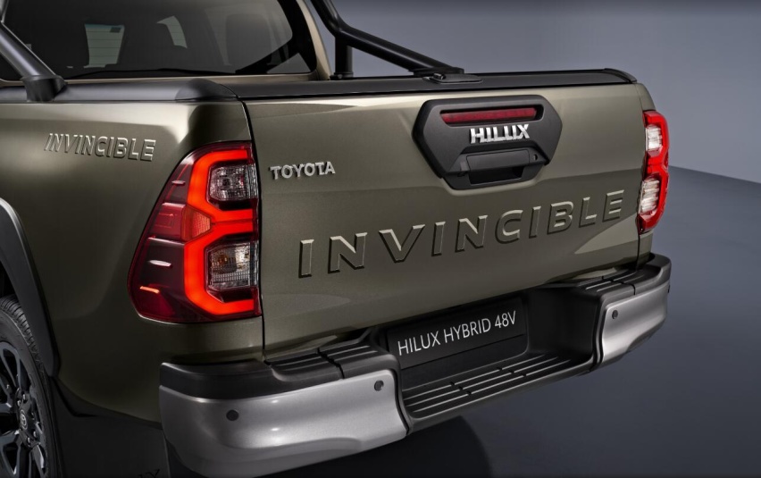 2024款丰田Hilux海外上市,新增了轻混系统,油耗低至7.5L