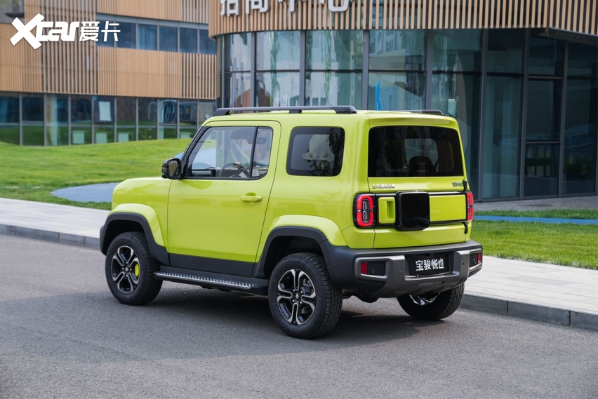 五菱又推爆款新车!国产版"电动吉姆尼",百公里成本只要5元?