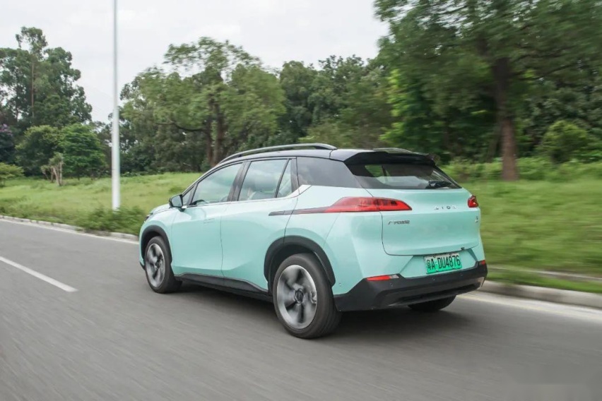 花里胡哨快走开、我要的就是实用,20万级最好的家用纯电SUV?