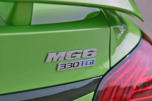 潮流青年必选的车——2020款名爵6，这尾翼太好看了吧