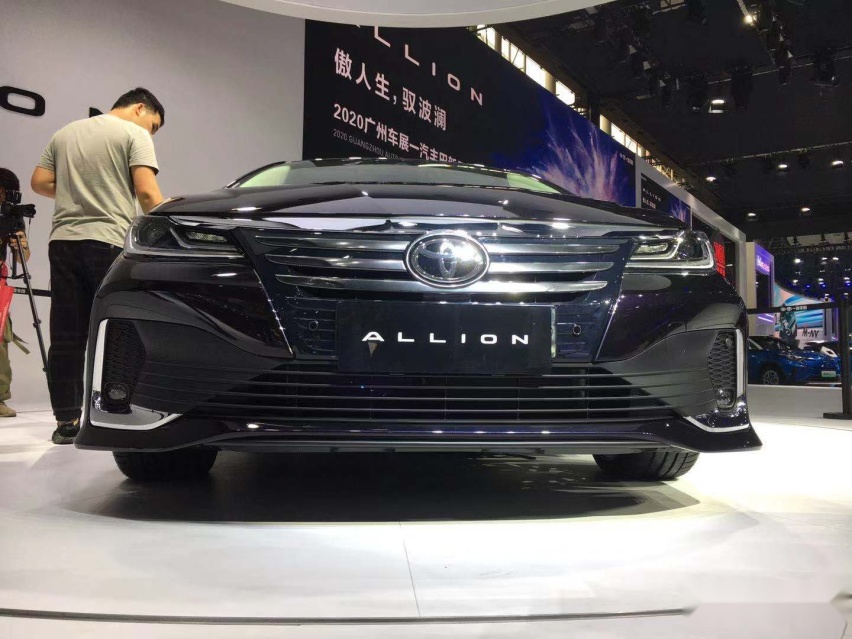 以大为美，全新名图、傲澜等“越级”轿车，怎么就流行起来了？
