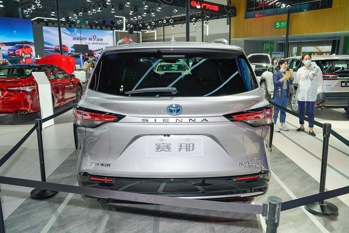 逆势涨价！2023款丰田赛那有点猛，哪一款性价比更高？