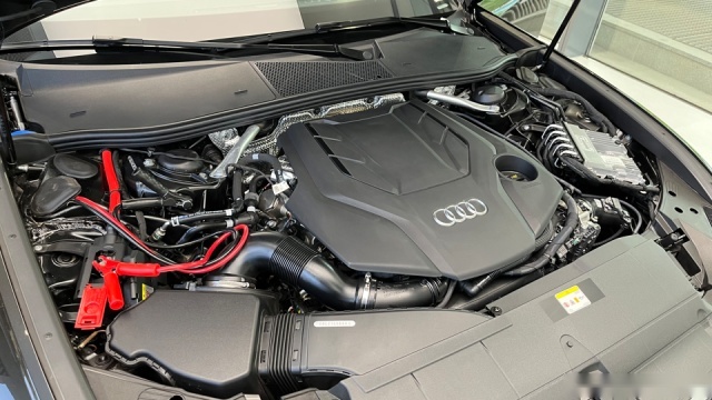 新奥迪A6L：2.0T养车要花3.6万/年，比宝马5系贵1千？
