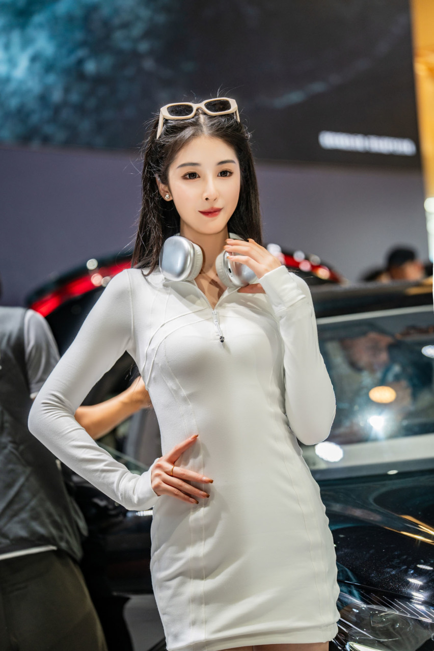 2024广州车展小姐姐大合集！是真男人就坚持到最后一张！