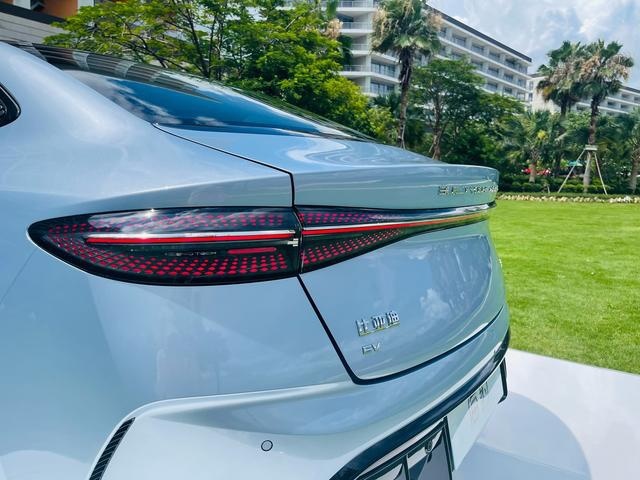 即将上市的比亚迪新车，3.8s破百，满电700KM，市场已供不应求？