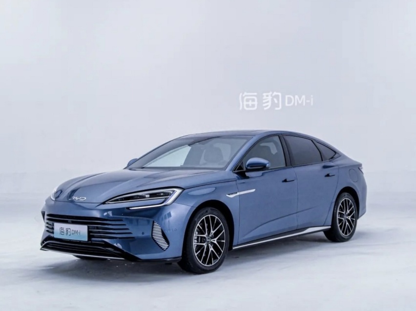 海豹DM-i预售17.68万起，直面销量王凯美瑞、34C，卖贵了吗？