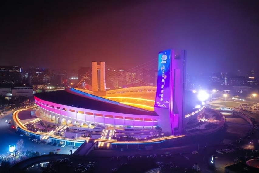 黄龙体育中心停车场收费标准2022，黄龙体育中心停车场免费吗