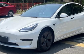 续航补能出色，屏幕换挡“反人类”？Model 3的偏科你能忍吗？