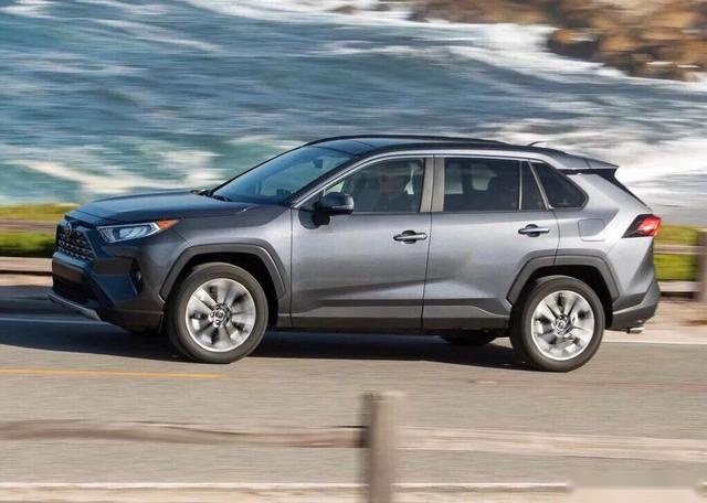 路过的同学看过来，10月最重磅的新车，全新一代丰田RAV4购