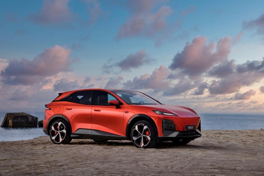 深蓝S7，用高价值重新定义中型电动SUV
